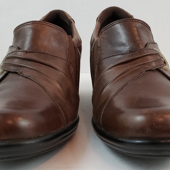 Clarks Brown Leather Bootie Shoes Women size 8 M - Picture 6 of 8